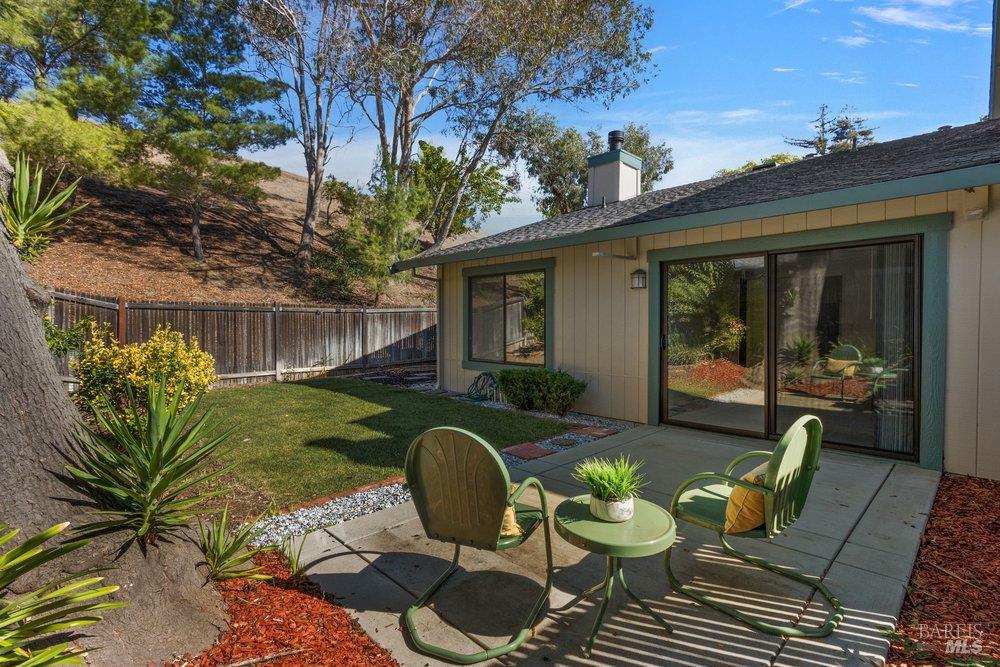 1591 London Circle Benicia CA 94510