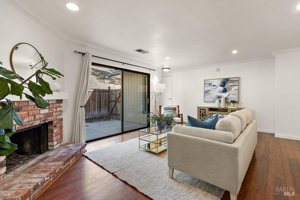 1591 London Circle Benicia CA 94510
