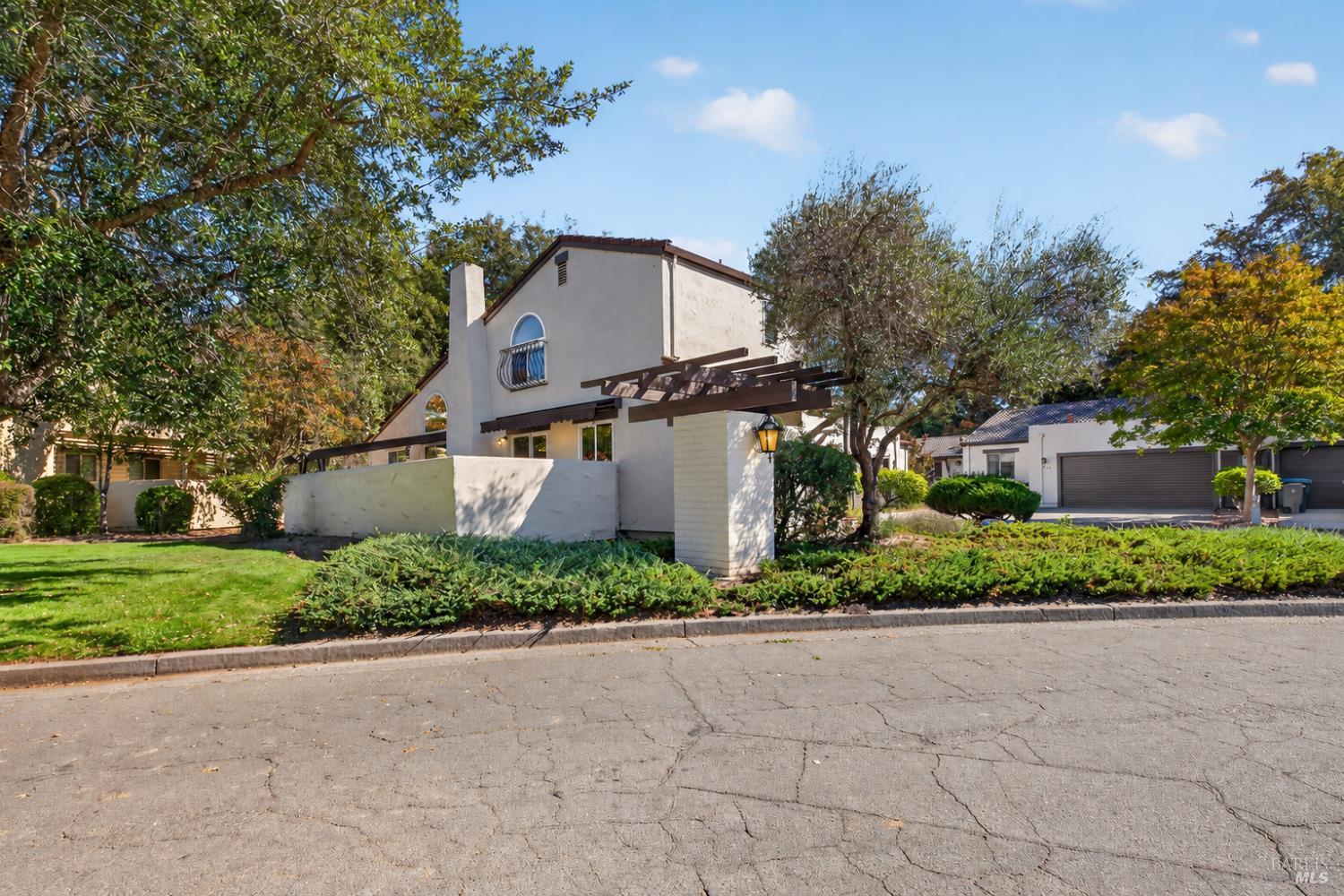 846 Adobe Drive Santa Rosa CA 95404
