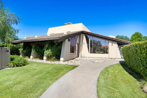 110 La Mancha Way Sonoma CA 95476
