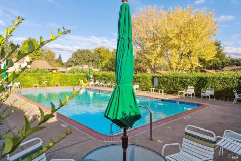 110 La Mancha Way Sonoma CA 95476