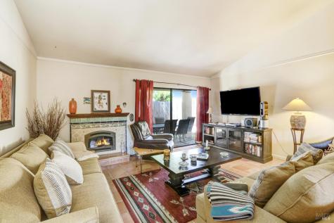 110 La Mancha Way Sonoma CA 95476