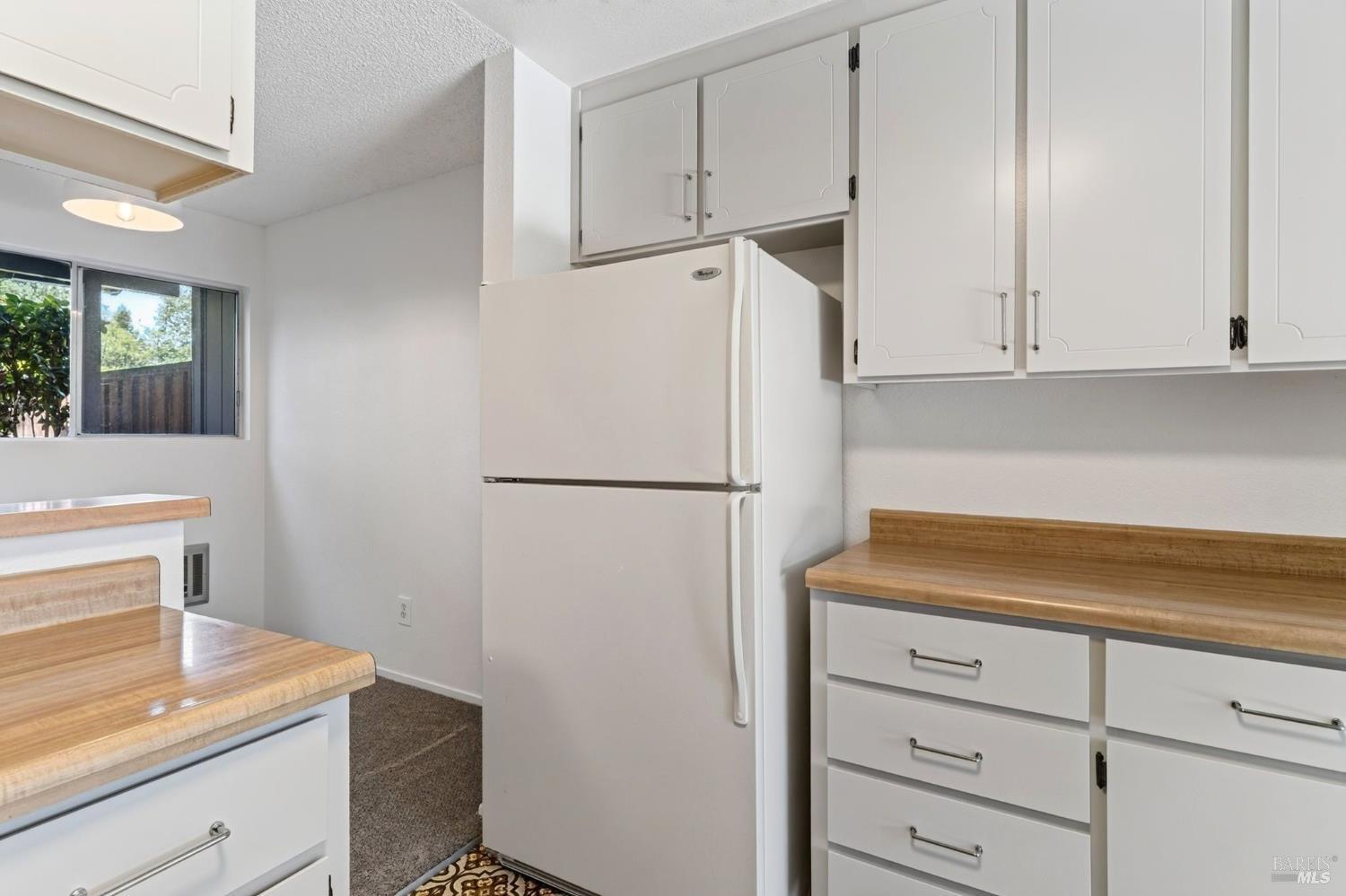 689 Racquet Club Circle Rohnert Park CA 94928