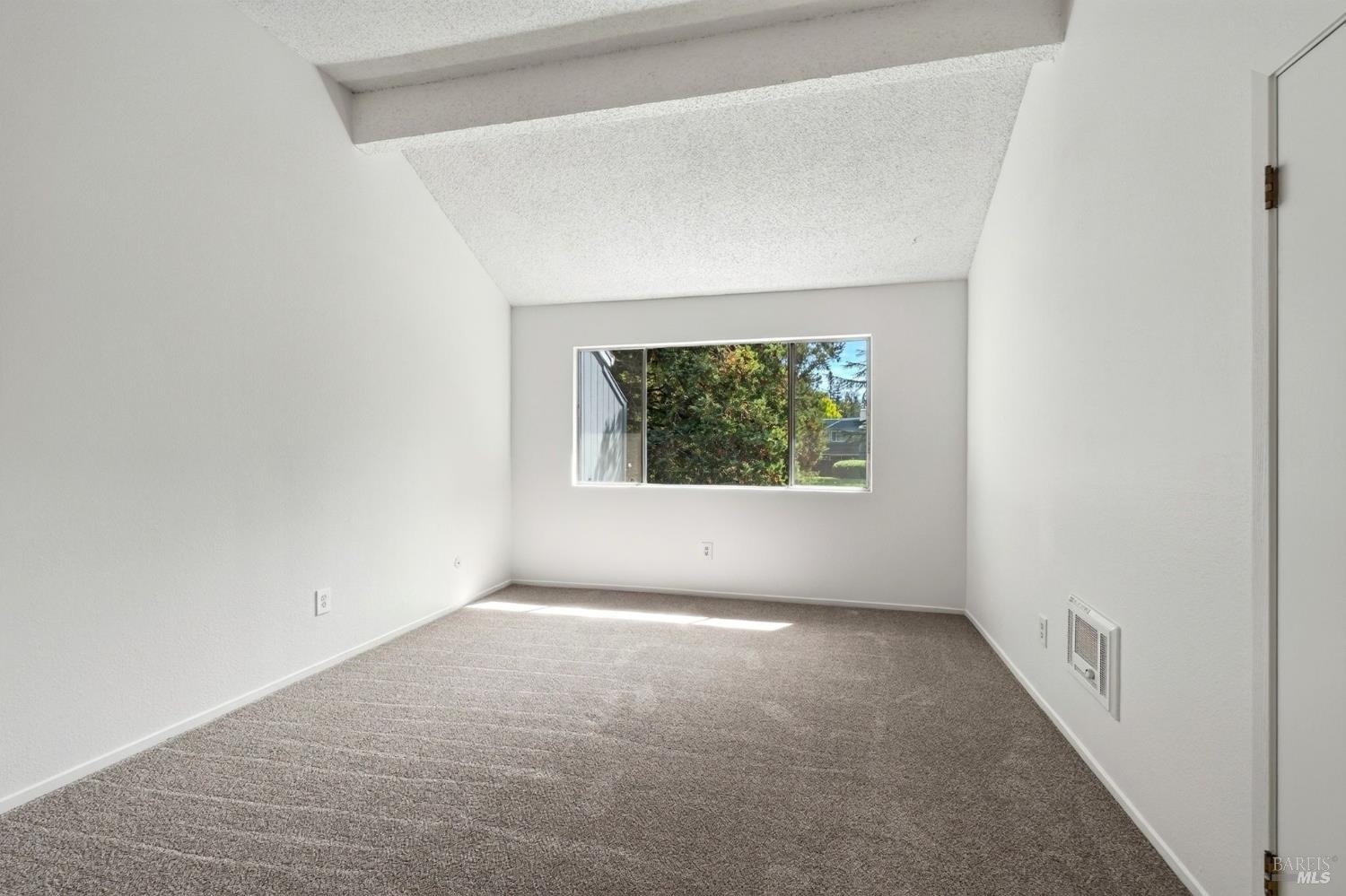 689 Racquet Club Circle Rohnert Park CA 94928