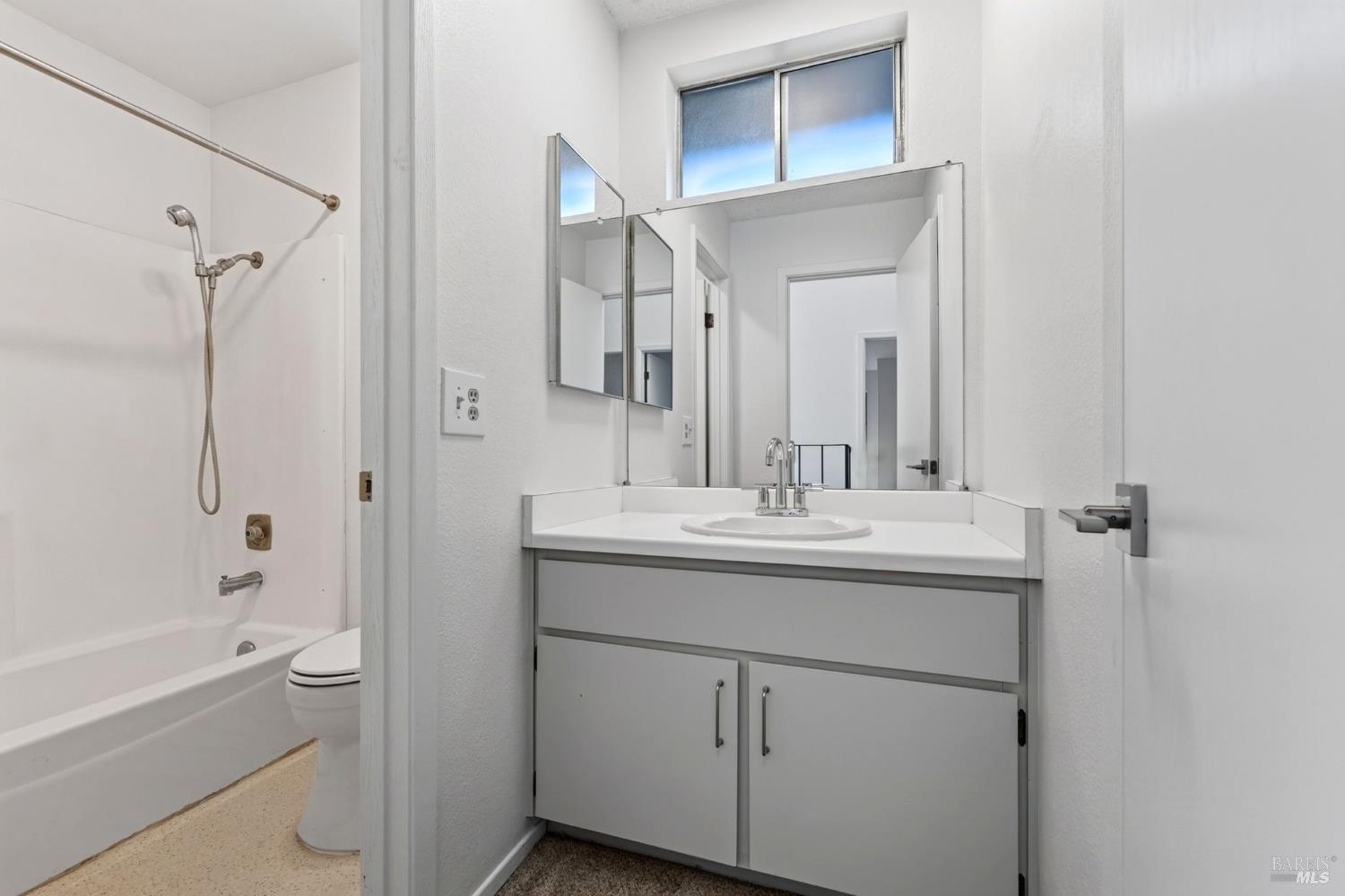 689 Racquet Club Circle Rohnert Park CA 94928