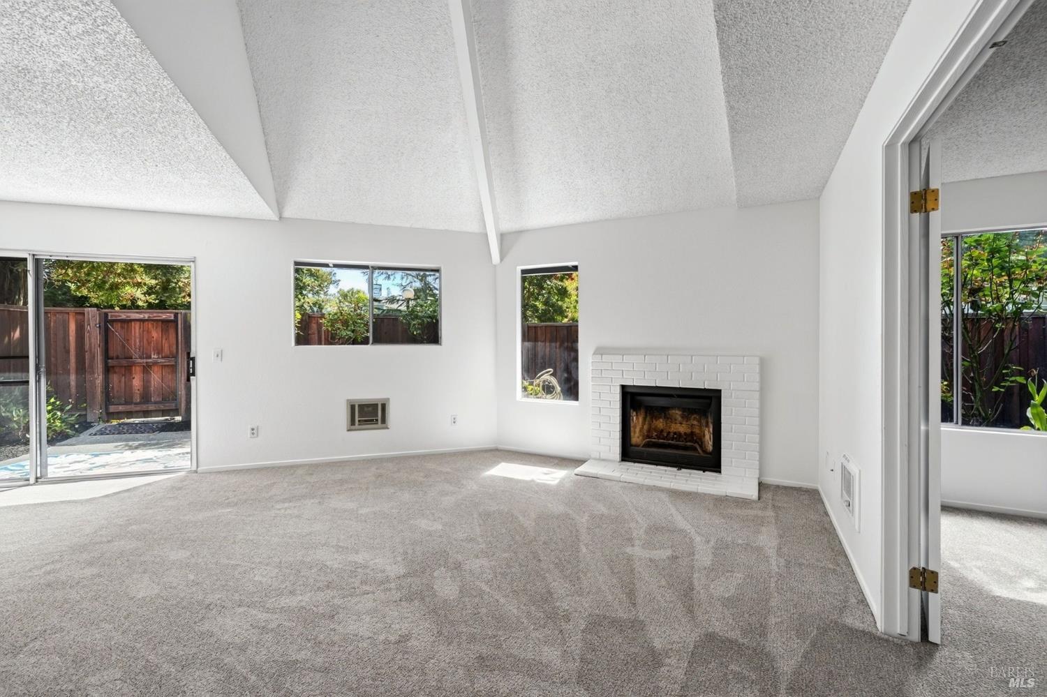 689 Racquet Club Circle Rohnert Park CA 94928