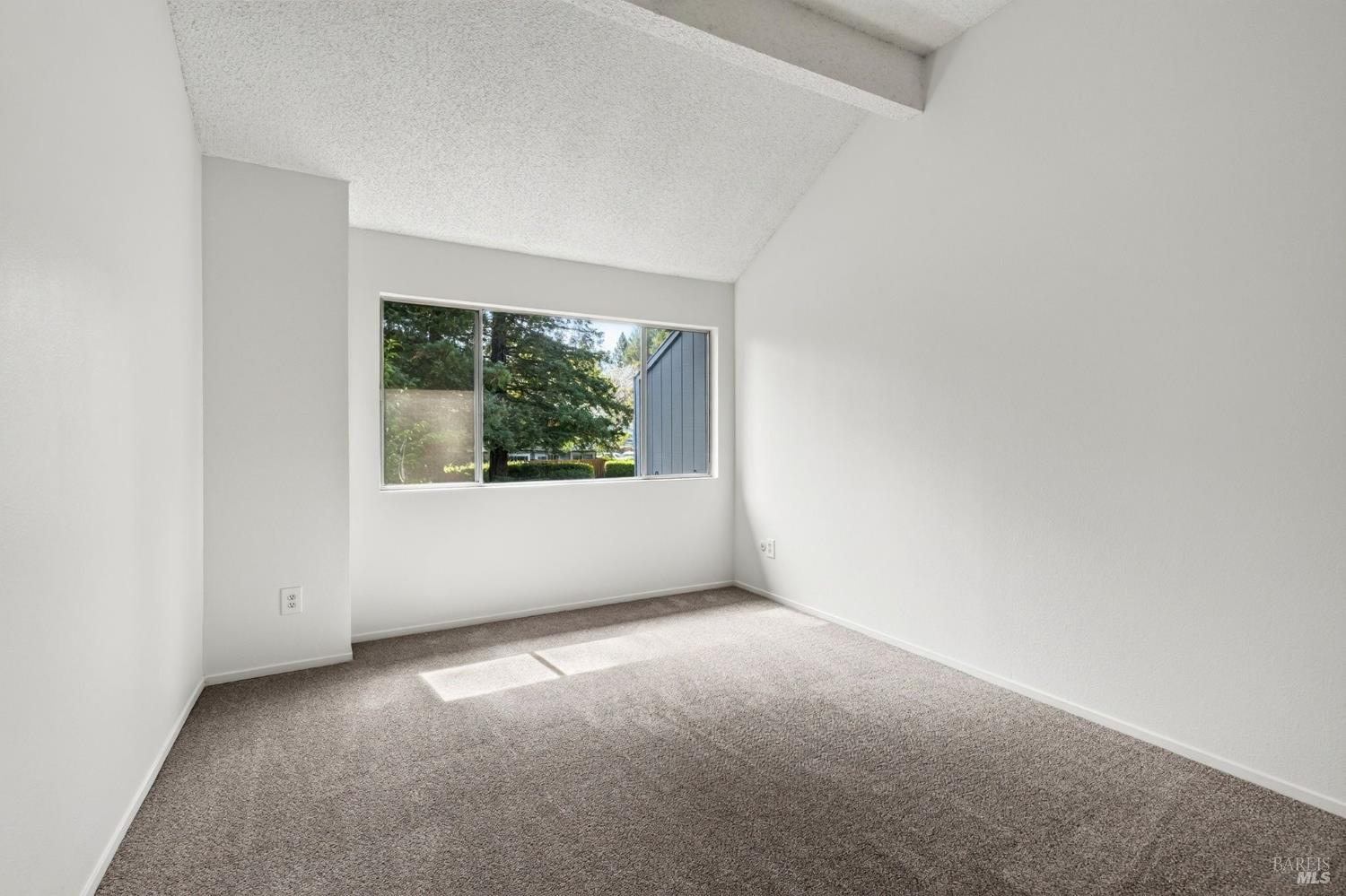 689 Racquet Club Circle Rohnert Park CA 94928