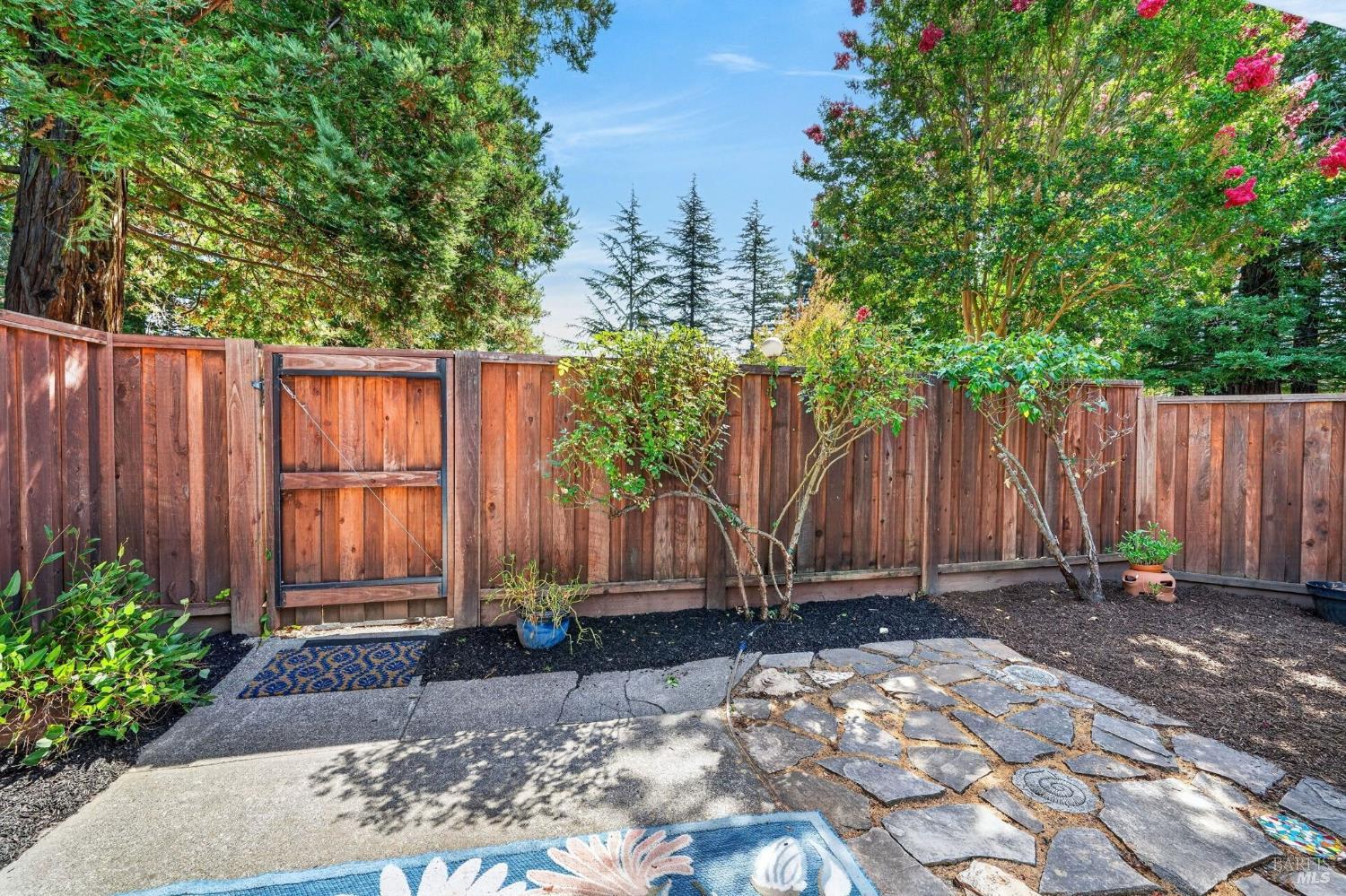689 Racquet Club Circle Rohnert Park CA 94928