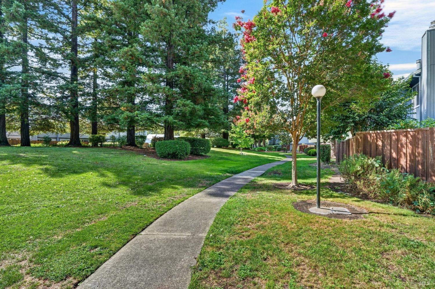 689 Racquet Club Circle Rohnert Park CA 94928