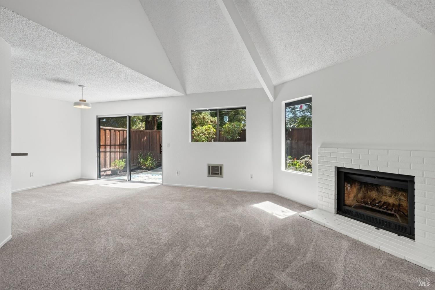 689 Racquet Club Circle Rohnert Park CA 94928