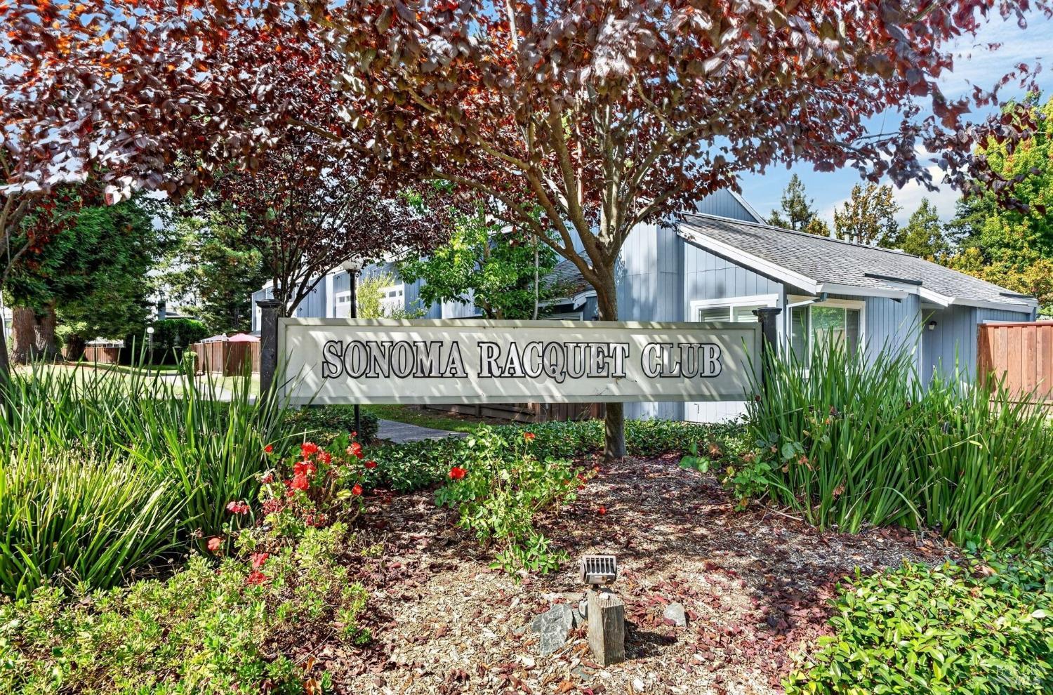 689 Racquet Club Circle Rohnert Park CA 94928