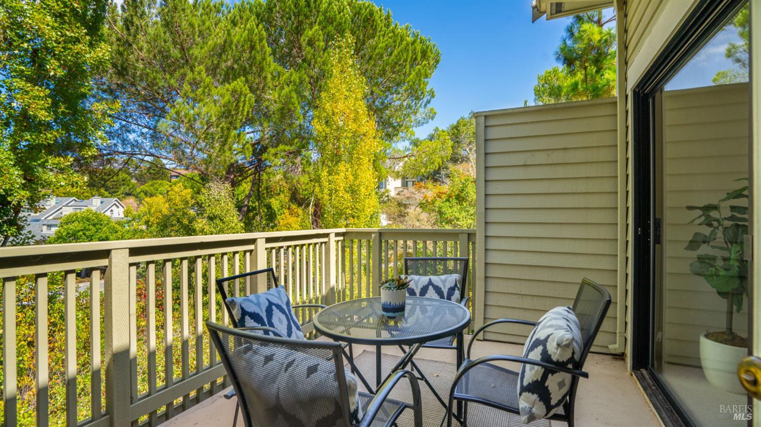89 Eucalyptus Knoll Knolls Mill Valley CA 94941
