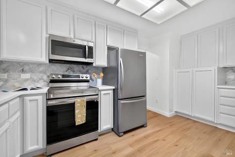 188 Escallonia Drive Novato CA 94945