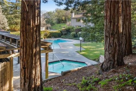 188 Escallonia Drive Novato CA 94945