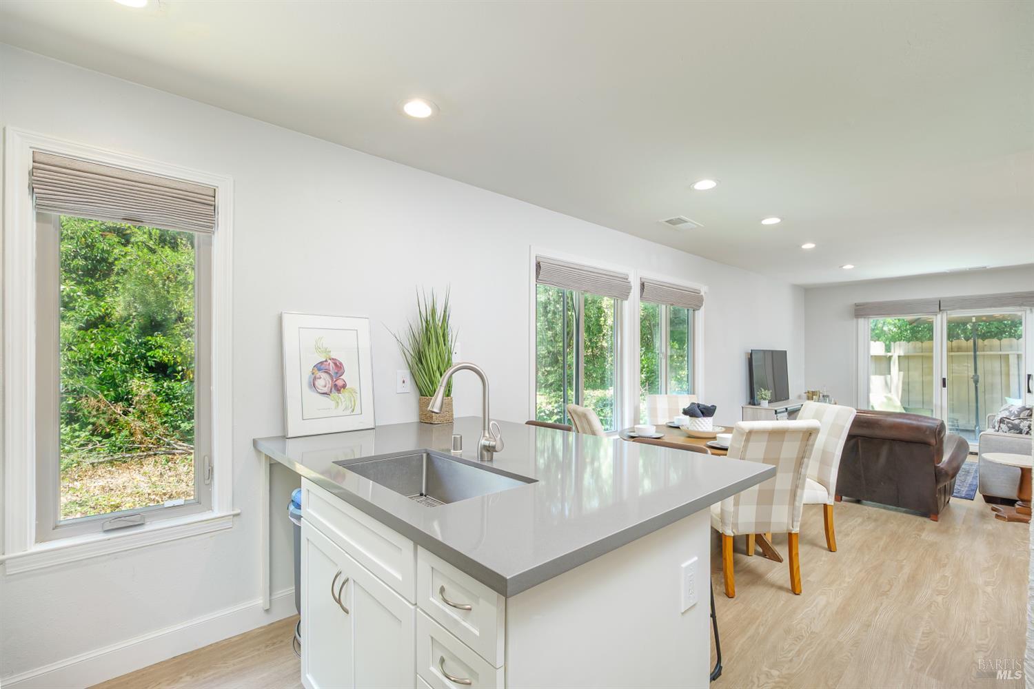 209 Antoinette Court Novato CA 94947