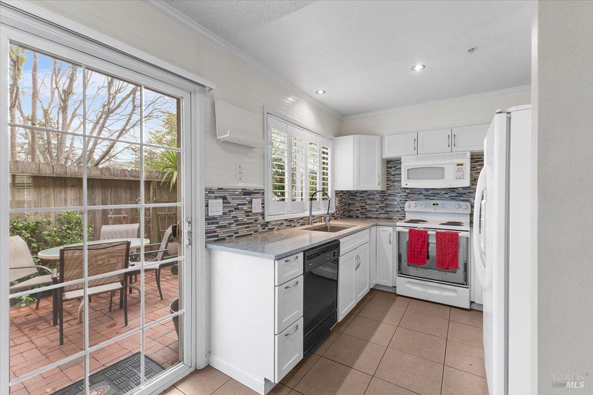 1003 Golf Course Drive Rohnert Park CA 94928