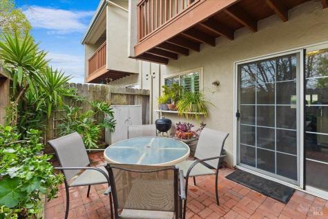 1003 Golf Course Drive Rohnert Park CA 94928