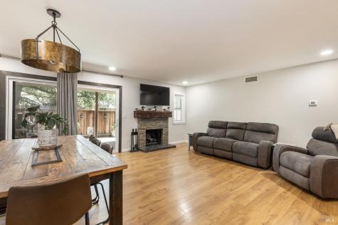 225 2nd Street E Sonoma CA 95476