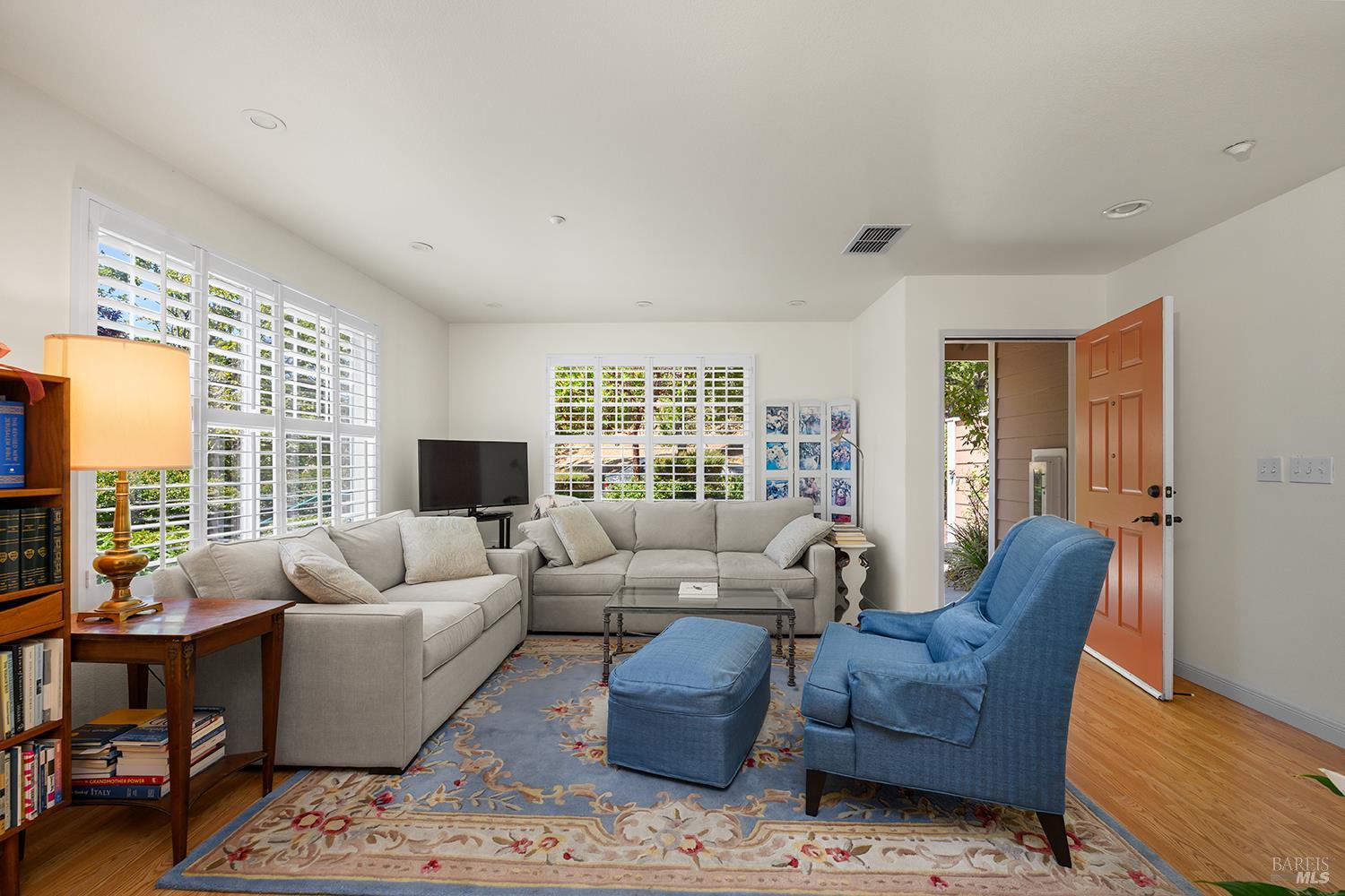 548 Bolling Circle Novato CA 94949