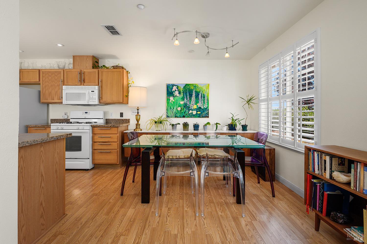 548 Bolling Circle Novato CA 94949