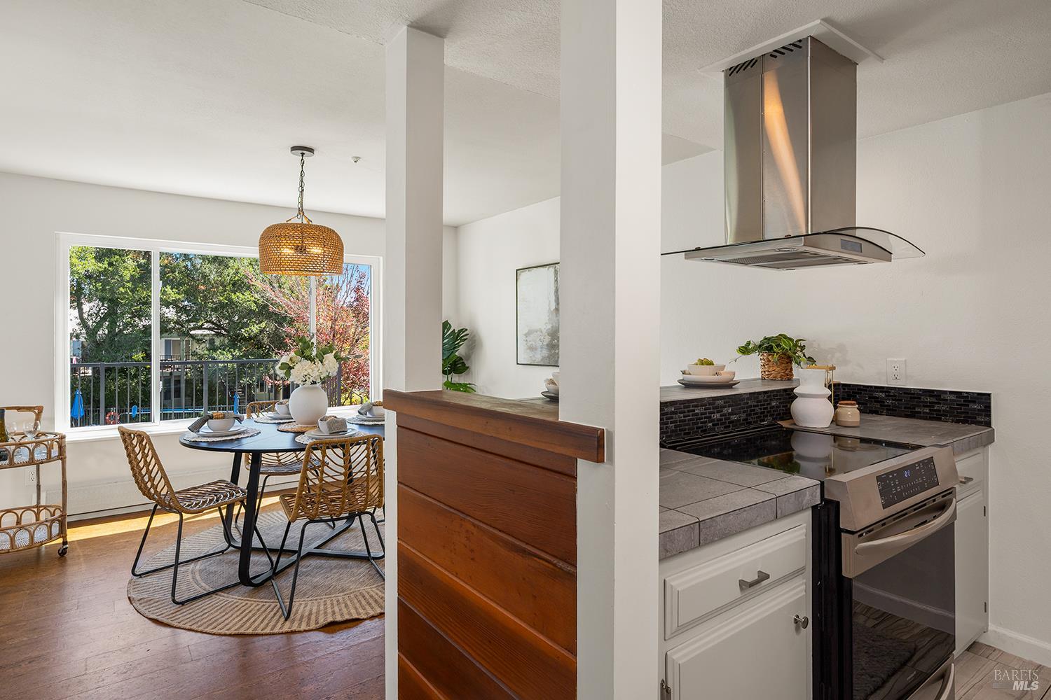 7771 Healdsburg Avenue Sebastopol CA 95472