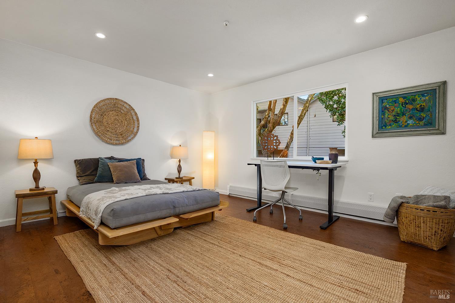 7771 Healdsburg Avenue Sebastopol CA 95472
