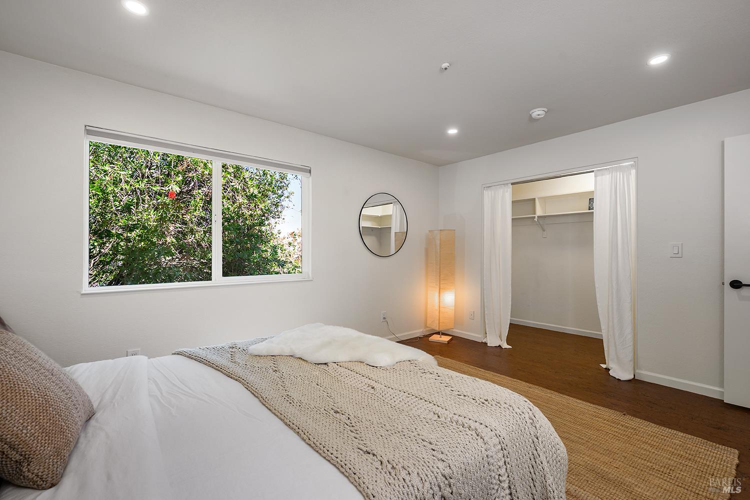 7771 Healdsburg Avenue Sebastopol CA 95472