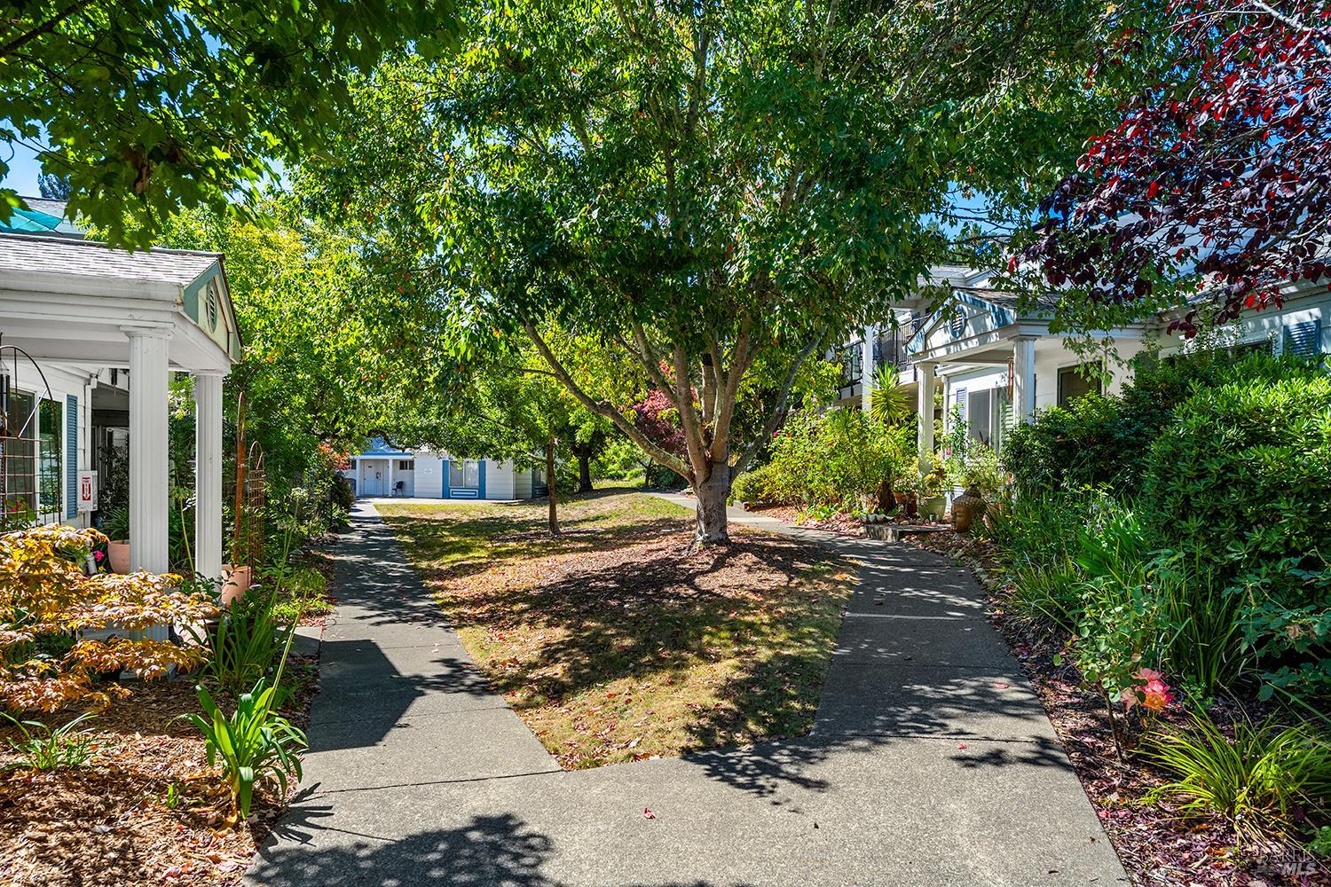 7771 Healdsburg Avenue Sebastopol CA 95472