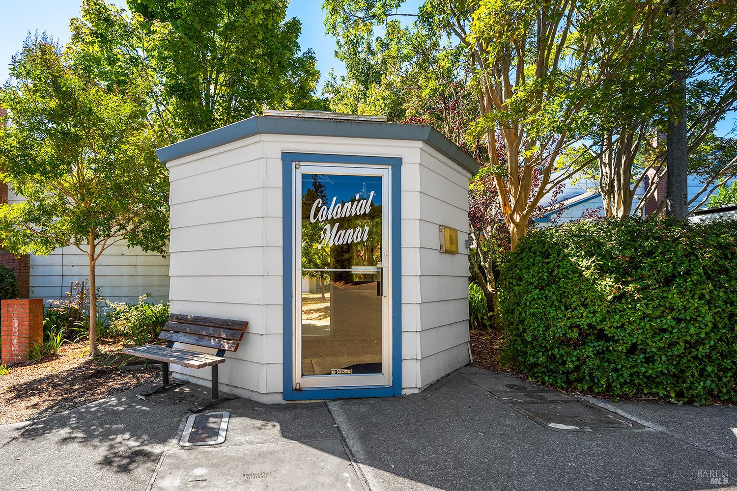 7771 Healdsburg Avenue Sebastopol CA 95472