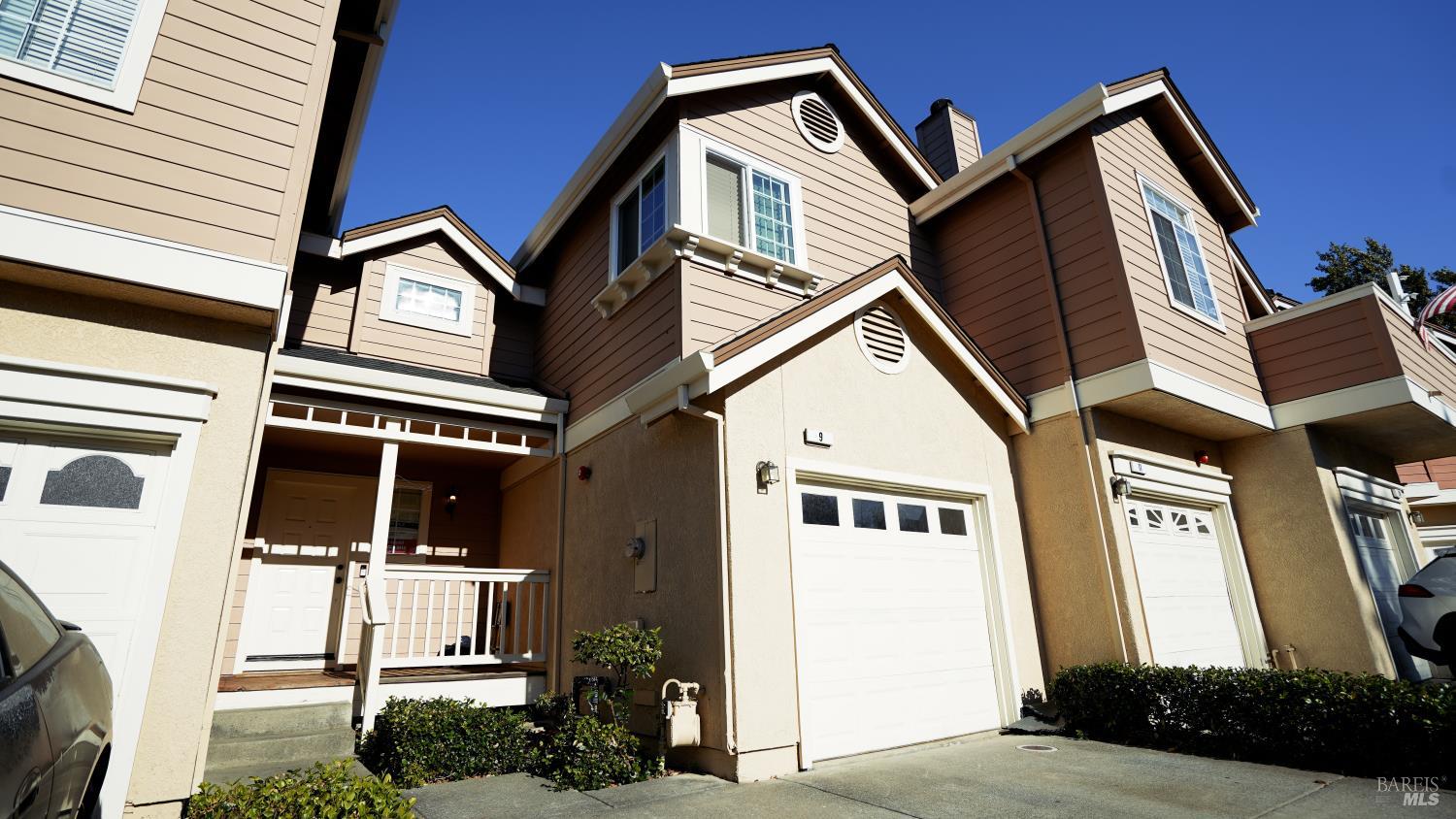 9 Manchester Lane Fairfield CA 94533