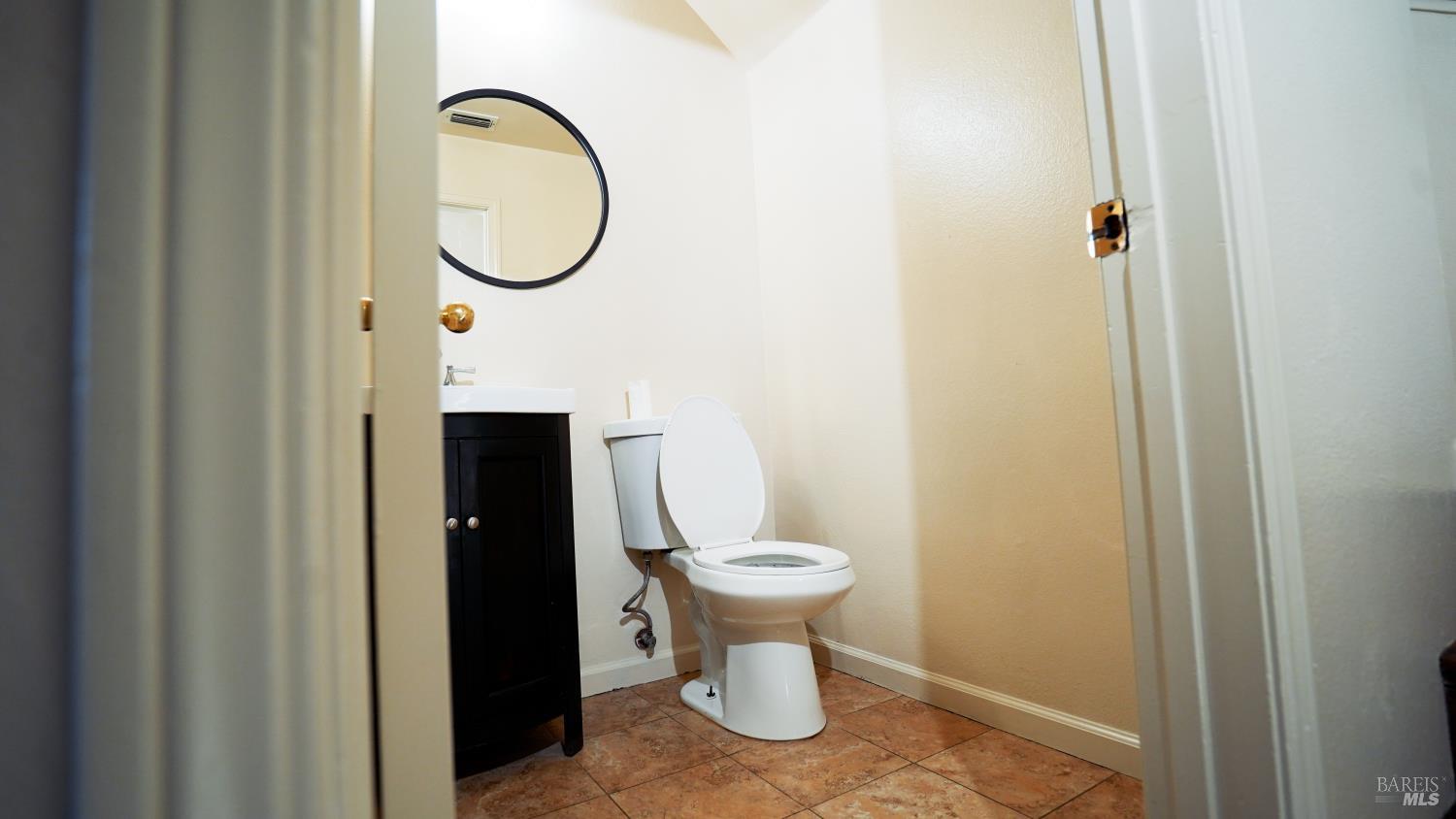 9 Manchester Lane Fairfield CA 94533