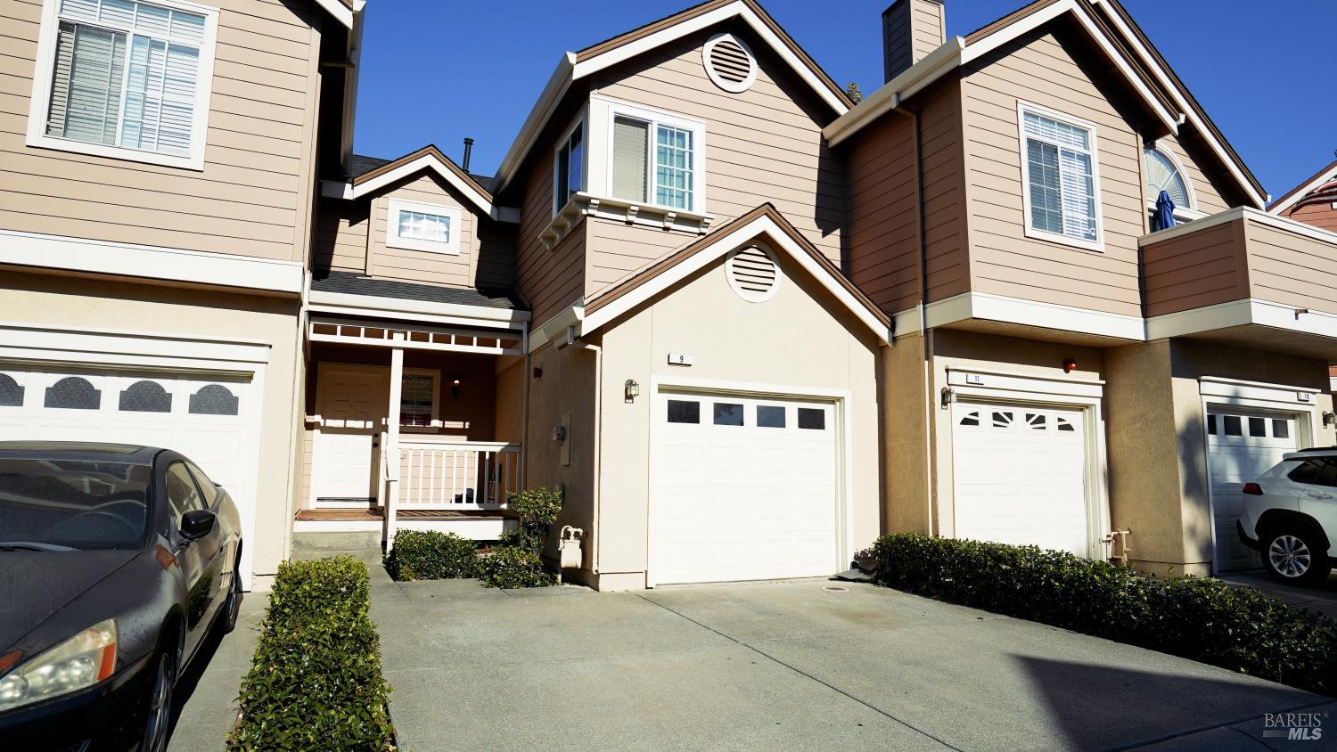 9 Manchester Lane Fairfield CA 94533