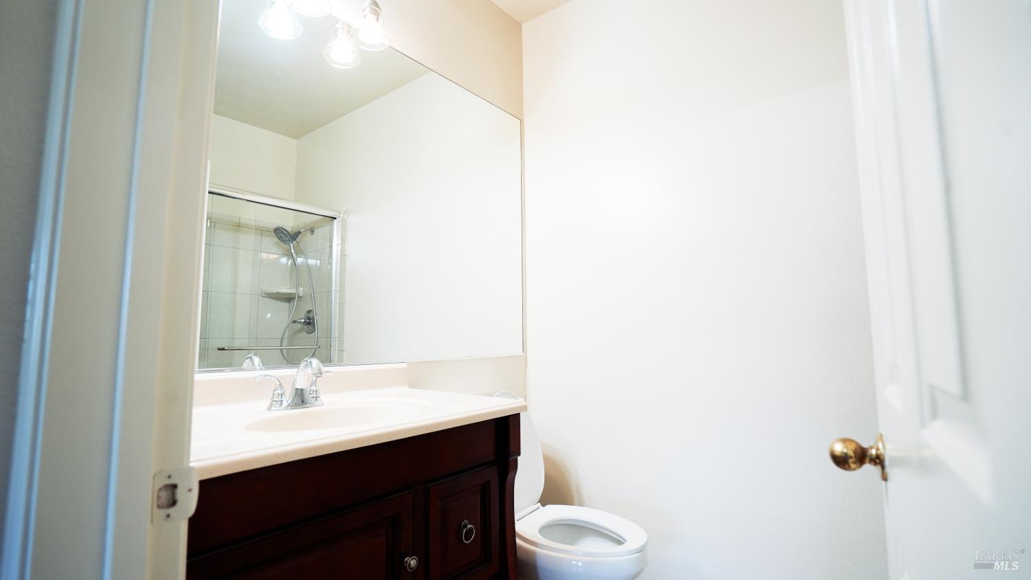 9 Manchester Lane Fairfield CA 94533
