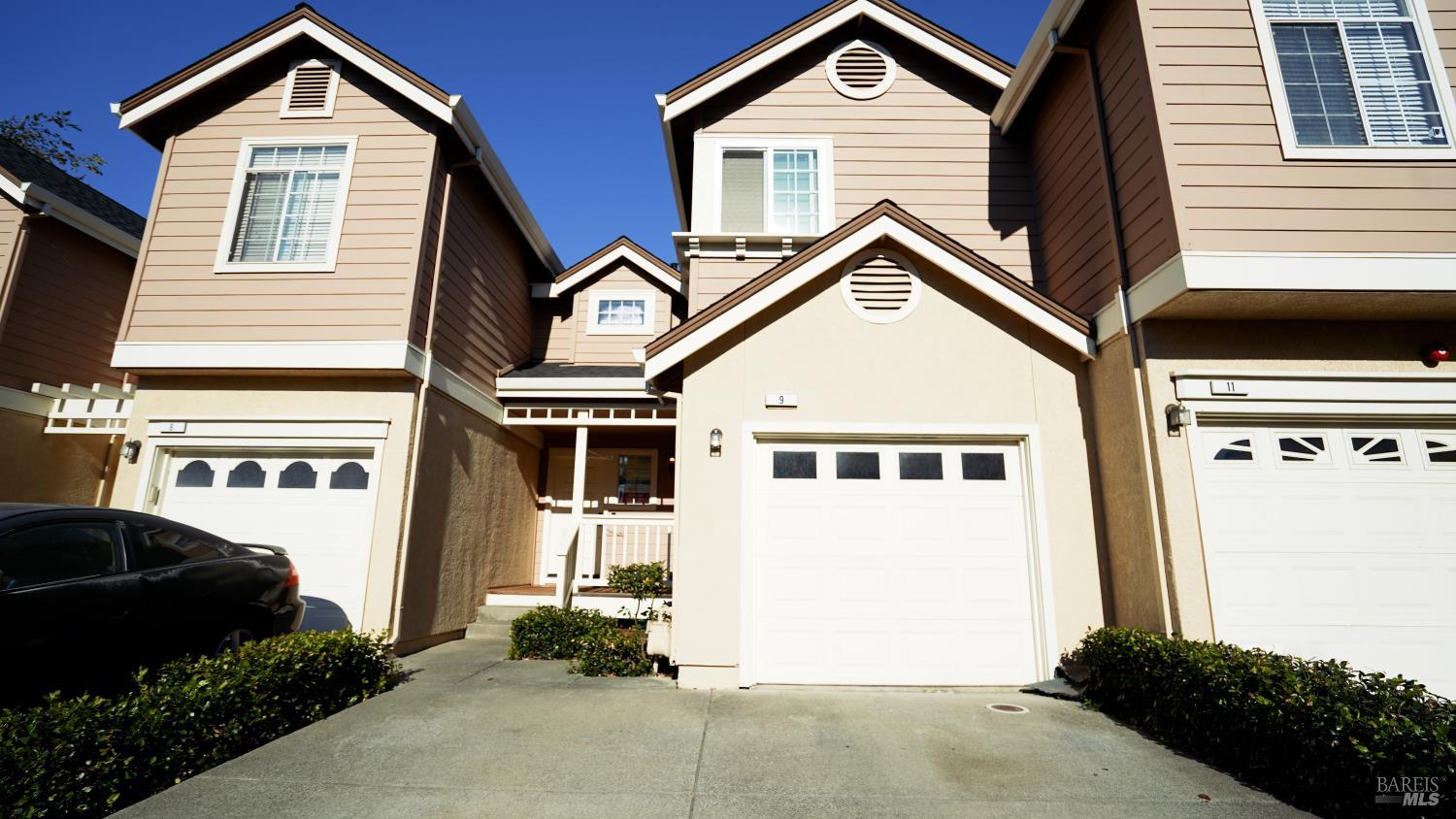 9 Manchester Lane Fairfield CA 94533