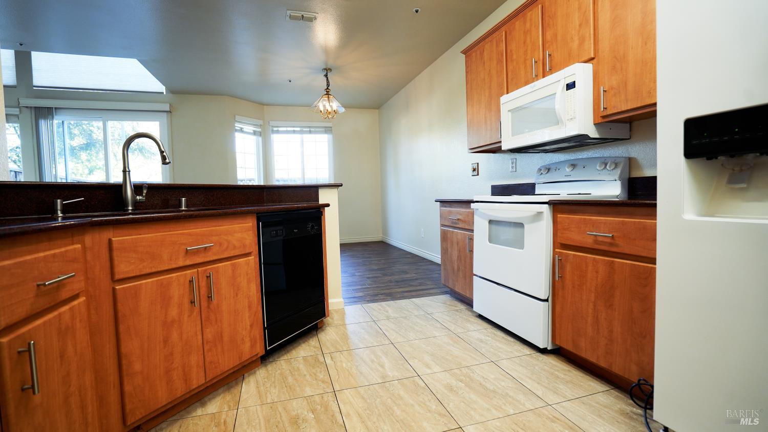 9 Manchester Lane Fairfield CA 94533