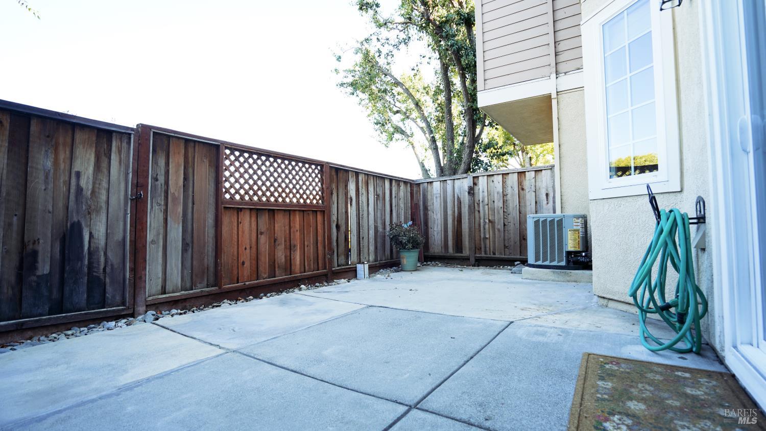 9 Manchester Lane Fairfield CA 94533