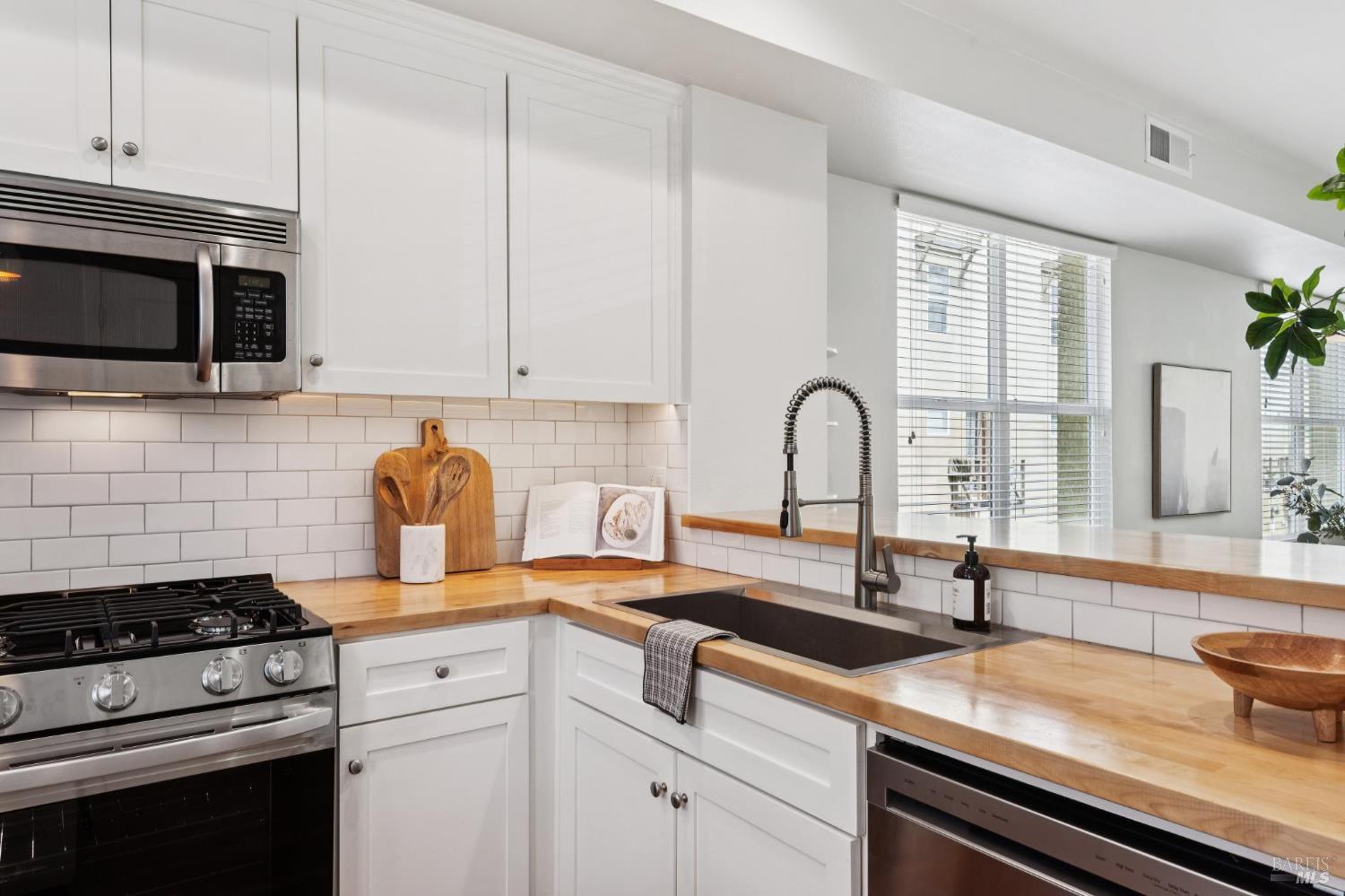 312 City Center Drive Rohnert Park CA 94928