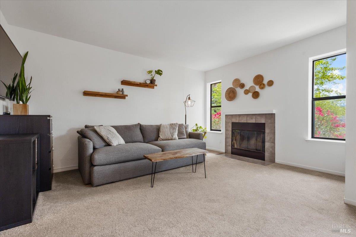 411 Mission Boulevard Santa Rosa CA 95409