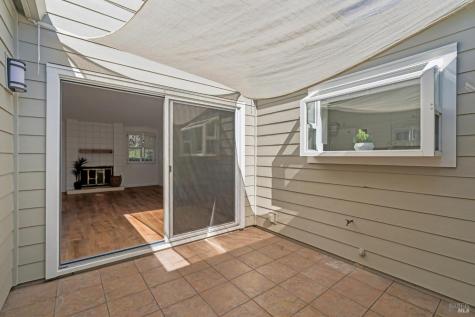 2277 NE Knolls Drive Santa Rosa CA 95405