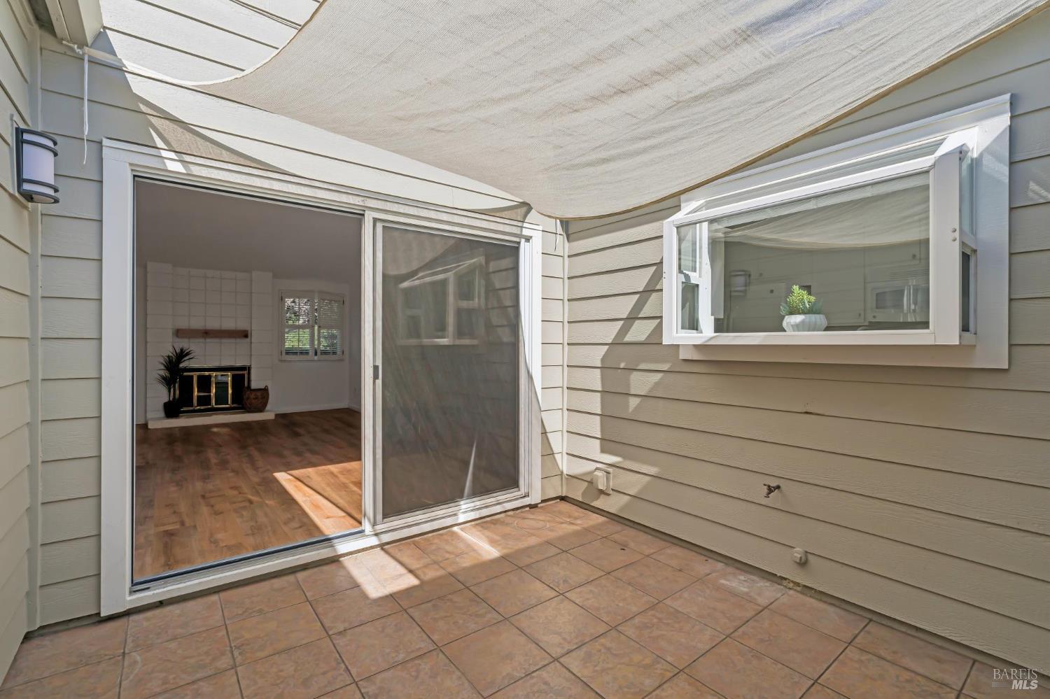 2277 NE Knolls Drive Santa Rosa CA 95405