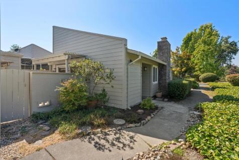 2277 NE Knolls Drive Santa Rosa CA 95405