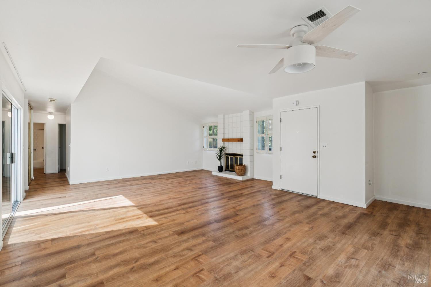 2277 NE Knolls Drive Santa Rosa CA 95405