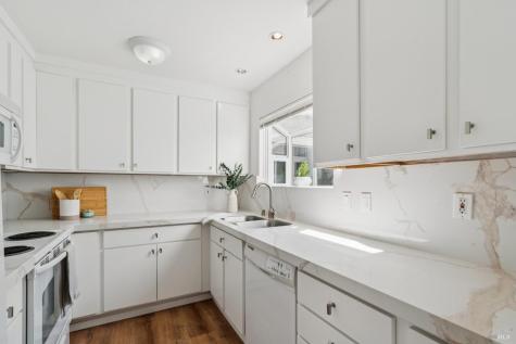 2277 NE Knolls Drive Santa Rosa CA 95405