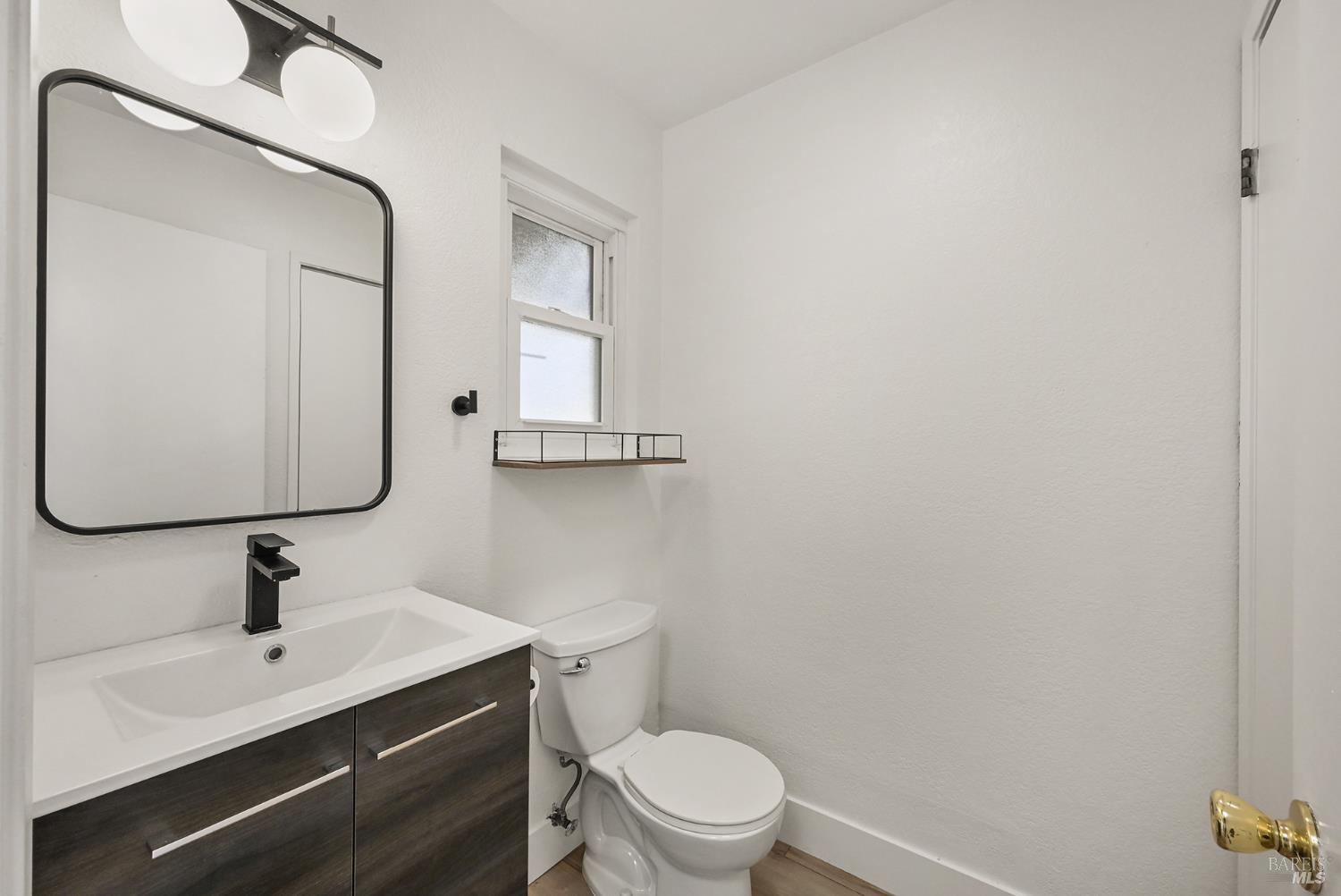 147 Acorn Drive Petaluma CA 94952