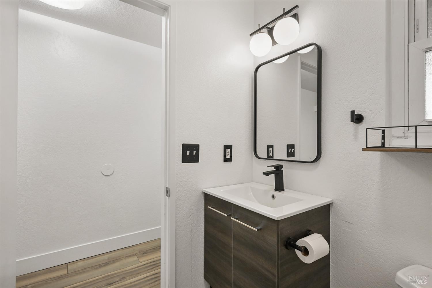 147 Acorn Drive Petaluma CA 94952