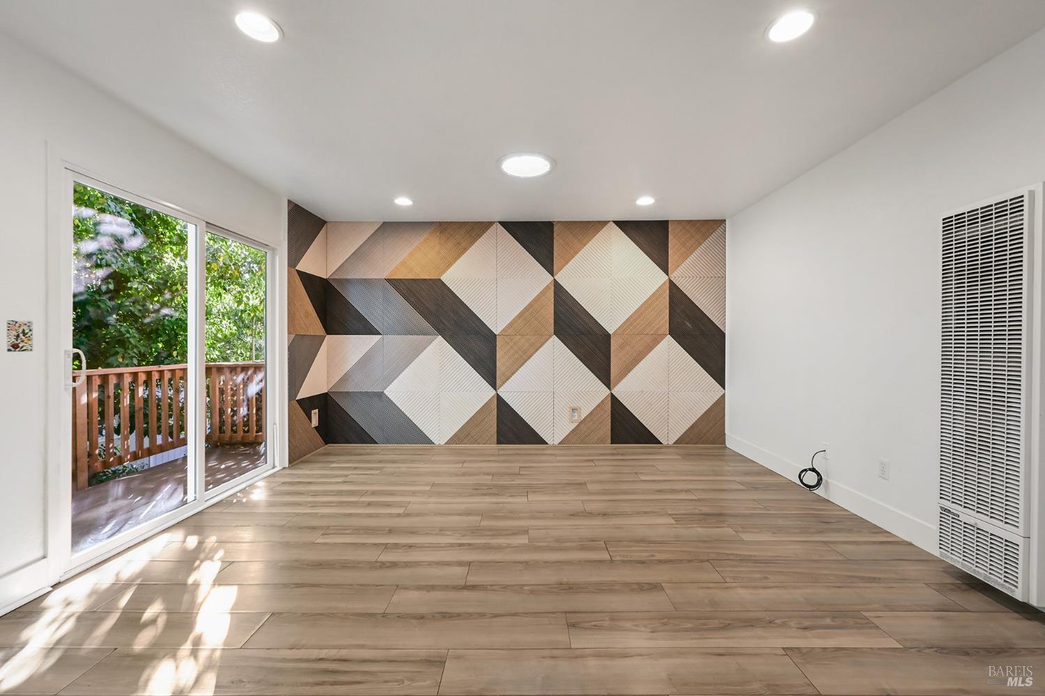 147 Acorn Drive Petaluma CA 94952