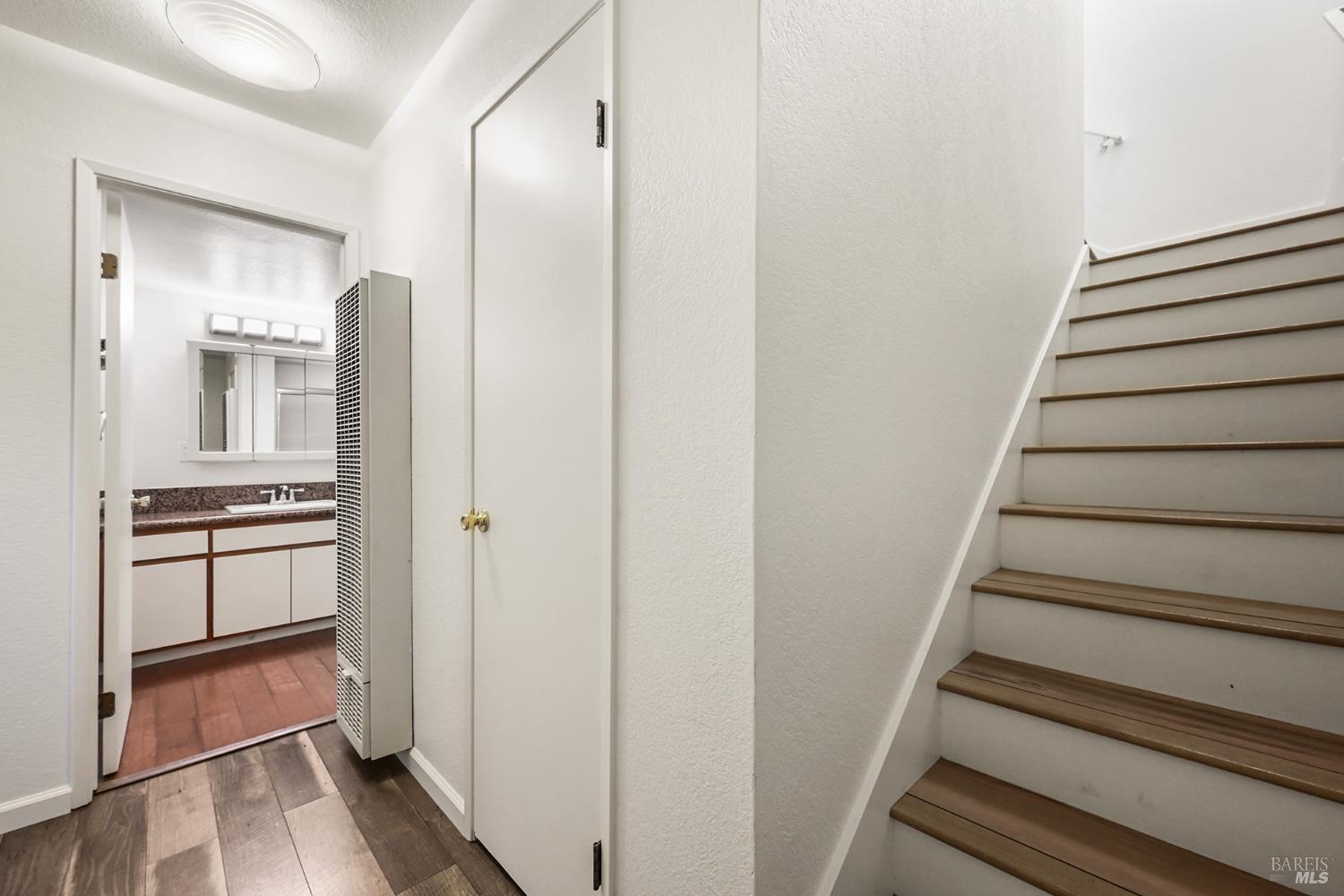 147 Acorn Drive Petaluma CA 94952