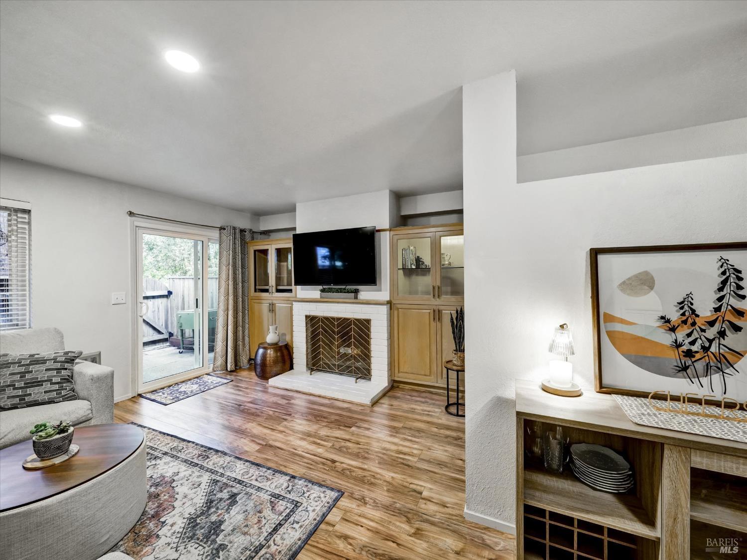712 Racquet Club Circle Rohnert Park CA 94928