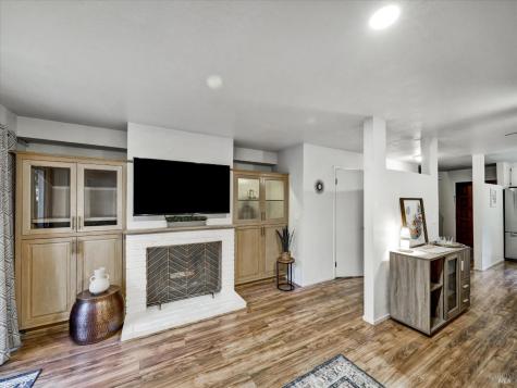 712 Racquet Club Circle Rohnert Park CA 94928