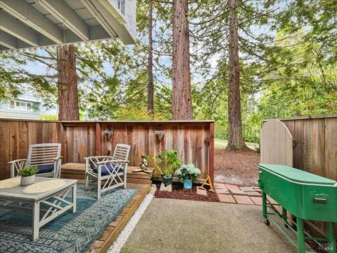 712 Racquet Club Circle Rohnert Park CA 94928